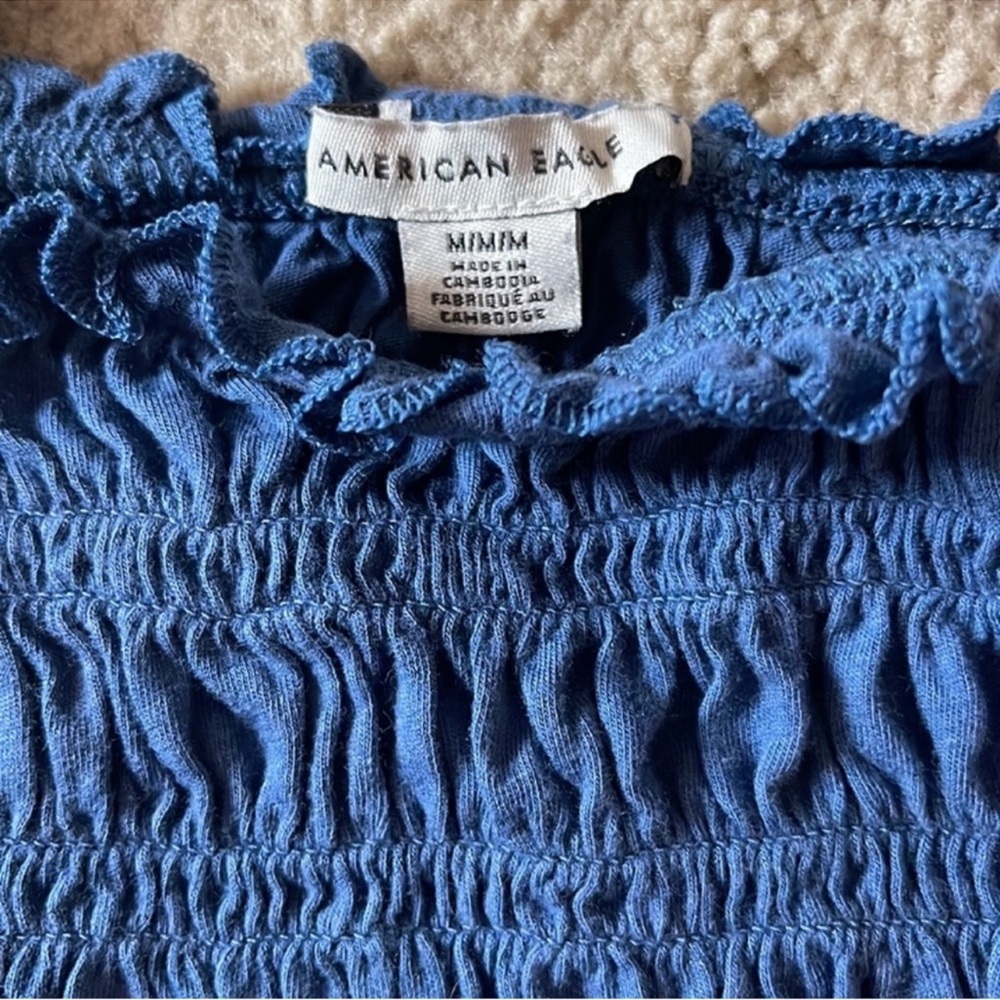 American Eagle Outfitters Navy Smocked Cropped Tank Top - Picture 2 of 4